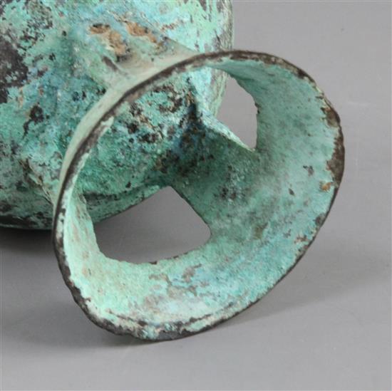A Chinese archaic bronze ritual vessel, probably late Shang dynasty, 12th-11th century B.C., 17cm high